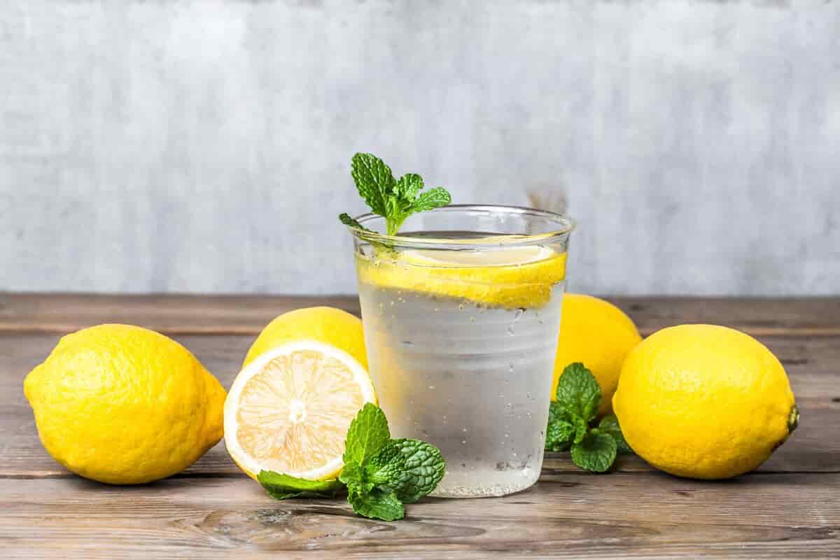 Karbonatlı Su Ve Limon Ile Zayıflama